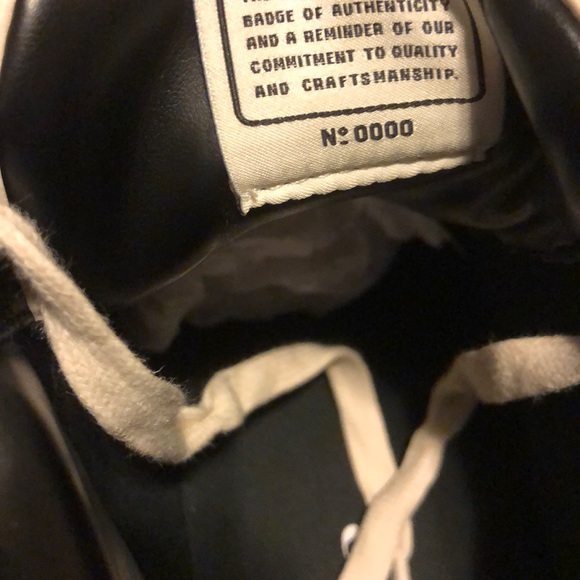 Coach nasa - Picture 3 of 4